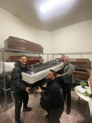 Το Γραφείο Τελετών Αδάμ Επεκτείνεται: Εγκαίνια Νέου Καταστήματος στη Χαλκίδα